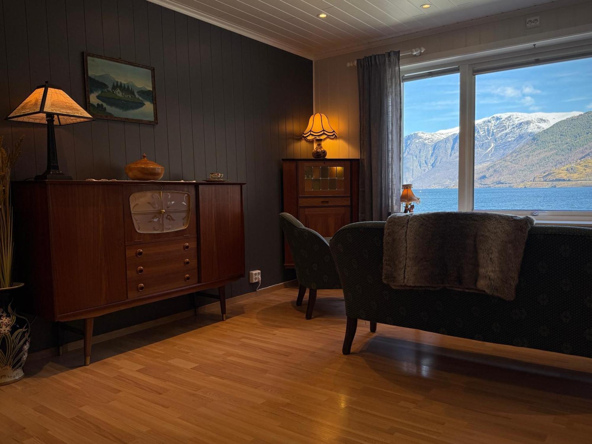 Svingen Guesthouse - Panoramic Fjord Views In Flåm Exterior foto